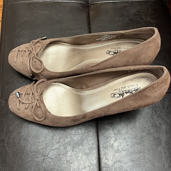 Coach and Four Suede Heels - Picture 7 of 7